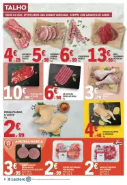 Folheto E.Leclerc Página 2: Salsichas frescas peru €6,98, Frango campo c/ miúdos €4,48