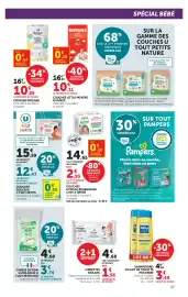 Catalogue Super U page 17: Biolane Lingettes visage et mains €1,56, HUGGIES Little Movers €10,11