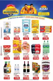 Encarte Assaí Atacadista Página 1: Natural one - suco €25,90, Leve - agua mineral sem gas e €0,95