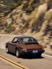 Porsche catalogue week 34 Page 2