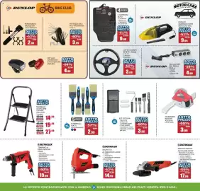 Volantino Happy Casa Pagina 9: 5 pennelli piatti €2,99, Scabelllo Easyclimb in acciaio €14,99
