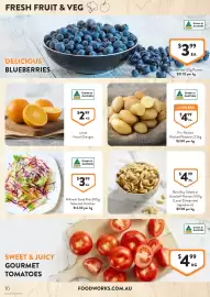 Foodworks catalogue week 35 Page 10: Pre-Packed Washed Potatoes €4,99, HiFresh Salad Kits €3,99
