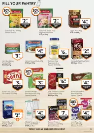 Foodworks catalogue week 35 Page 13: Lindt Excellence or Lindor Chocolate Block €6,50, Carman's Protein or Oat Clusters €7,00