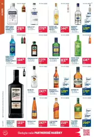 Makro leták Strana 12: DYNYBYL DRY, NECTAR, VIOLET GIN 37,5% €144,90, MALIBU 18 % €247,90