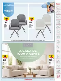 Folheto Continente semana 35 Página 49: Conj. 2 cadeiras rotativas c/ braços kasá cinza €120,00