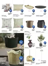Catalog JYSK Pagină 21: SOLBLOM pernă €50,00, SIGVARD lustră €100,00