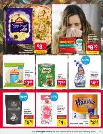 Spar catalogue week 35 Page 3: Jelly Belly Hanging Air Freshener €4,00, Handee Ultra Paper Towels €3,25