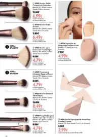 Catálogo Oriflame Página 70: Brocha Retráctil Velvet Finish €8,49, Action Duo Brocha Doble Complexion Perfection €6,99