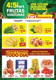 Tabloide Fort Atacadista Página 1: Rs - alho €170,00, Alface crespa un./ batata €1,98