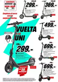 Folleto MediaMarkt Página 4: SmartGyro patinete eléctrico crossover dual max c €699,00