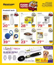 Volantino Arcaplanet Pagina 8: Fontana per gatti Niagara €28,39, Daewoo spazzola per cani 2 in 1 con asciugatore €27,99