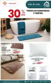 Catálogo Woolworth Página 20: Essentials home - tapete pie de cama €125,93, Condecora - almohada the pillow factory €55,93