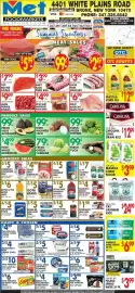 Met Foodmarkets weekly ad week 35 Page 1: Members Mark Water €6,99, Maseca corn flour €3,99