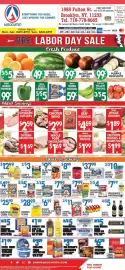 Associated weekly ad week 35 Page 1: Boneless chicken cutlets €2,59, Avenue A Oil €12,99