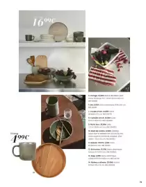 Catalogue Maisons du Monde page 75: Coupe à fruit €24,99, Gant de cuisine €6,99
