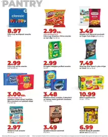 Hy-Vee weekly ad week 36 Page 24: Stacy's pita chips or thins €7,49, Pringles Mingles puffed snacks €2,99