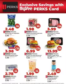 Hy-Vee weekly ad week 36 Page 9: Hy-Vee dry roasted or party peanuts €2,49, Hy-Vee kettle cooked chips €1,99