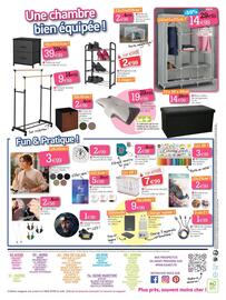 Catalogue Kandy page 4: Penderie Dt e.mob €14,99, Lampe ampoule à piles €5,99