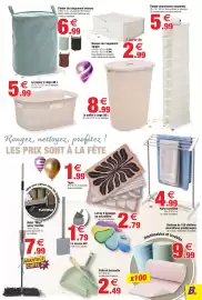 Catalogue Bazarland page 7: Le coffre à linge 58 L €8,99, Rouleau de 100 chiffons microfibres prédécoupés €9,99