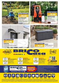 Volantino Bricocasa Pagina 16: Pensilina €22,90, Idropulitrice Black+Decker €39,90