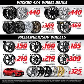 Bob Jane T-Marts catalogue Page 8: MOTEGI RACING 17" MR142 CS8 €159,00, 17" Zullo €440,00