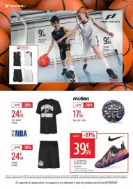 Catalogue Intersport page 10: Nike S.T. DYNAMITE €39,99, Molten BALLON FFBB €17,99