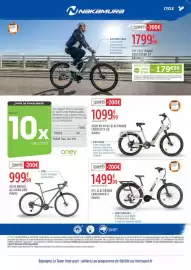 Catalogue Intersport page 33: CROSSCITY V2 €1.099,99, VTC ÉLECTRIQUE CROSOVER V Adulte €1.499,99