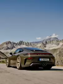 Porsche catalogue Page 1