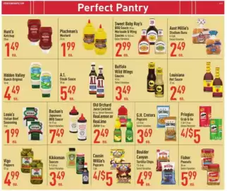 Strack & Van Til weekly ad Page 11: Pringles grab & go €5,00, G.H. Cretors Popcorn €3,69