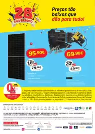 Folheto Bricomarché Página 10: Valor - martello percutor €69,90, Dim - painel solar €95,90