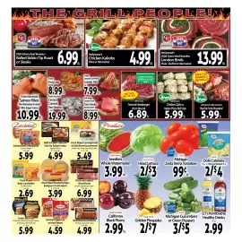 Hollywood Market weekly ad Page 3: Frozen Canadian Cold Water Lobster Tails €7,99, Hollywood's Grind Ground Hamburger €6,89