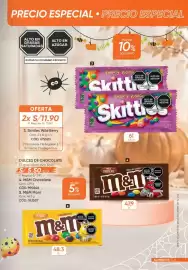 Catálogo Azzorti Página 5: Skittles Wild Berry €11,90, M&M Chocolate €47,90