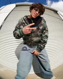 Catálogo Aeropostale Página 2