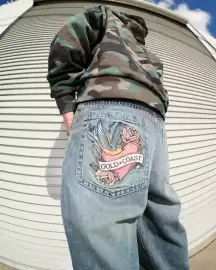 Catálogo Aeropostale Página 4