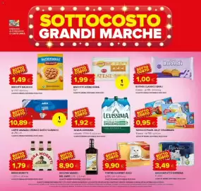 Volantino Oasi Pagina 3: Acqua Levissima €1,92, Succo e polpa Jolly Colombani €0,95
