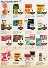 Foodworks catalogue week 36 Page 10: Arnott's Cracker Chips €2,50, Heinz Baked Beans €6,30