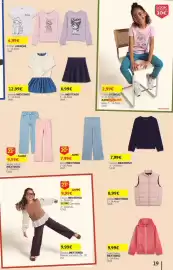 Folheto Auchan Página 19: Casaco inextenso €7,99, T-Shirt LICENÇAS €6,99