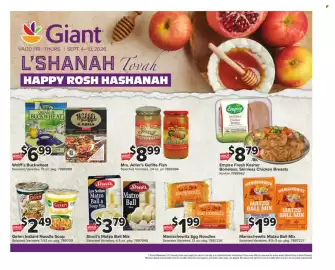 Giant Food weekly ad week 36 Page 5: Manischewitz egg noodles €1,99, Streit's Matzo Ball Mix €3,79