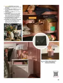 Catálogo IKEA Página 25: Caja con tapa €19,00, Vela - aromatica en vaso €3,00