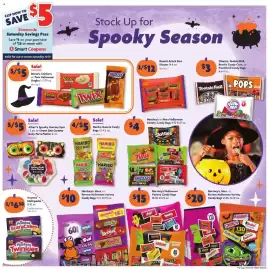 Family Dollar weekly ad Page 2: Reese's, Snickers, or Twix Halloween Singles €5,00, Reese's snack size shapes €12,00