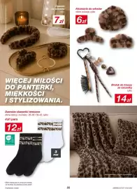 KiK gazetka Strona 5: Brelok do kluczy ze szczotką €14,00, Skarpetki tenisowe €12,00