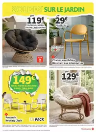 Catalogue Conforama page 31: Chaises empilables résistant aux intempérie €29,00, Fauteuils rocking chair €149,00