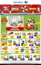 Folheto Carrefour Página 1: Formosa - mamão formosa €8,98, Brasileira - ovo branco €8,95