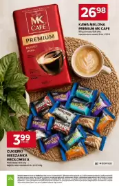 Stokrotka gazetka tydzień 37 Strona 24: Cukierki Mieszanka Wedłowska €3,99, Kawa Mielona Premium MK Cafe €26,98
