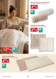 Folheto kik Página 3: Almofada cilindrica em pelo sintético €4,99, Almofada em pelo sintético €3,99