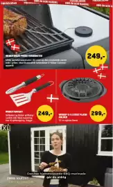 XL-BYG tilbudsavis Side 14: Weber 2-4-1 stegt flæsk-holder €299,00, Weber tangsæt €249,00