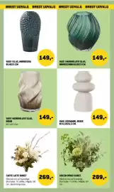 XL-BYG tilbudsavis Side 57: Vase i keramik, beige €149,00, Vase i Glas, Mørkegrå €149,00