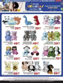 Folheto Carrefour Página 19: Urso de pelúcia Carrefour €79,99, Boneca de pelúcia Carrefour €69,99