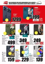 Volantino MediaWorld Pagina 5: Smartphone moto g77 €249,00, ZTE Smartphone V80 Max €139,00