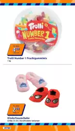 Action Flugblatt woche 38 Seite 2: Trolli Number 1 Fruchtgummimix €4,49, Kinderhausschuhe €2,49